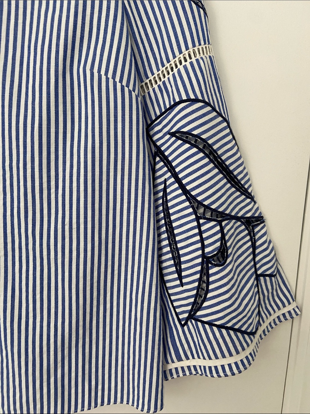 NWOT Tanya Taylor Striped Blue & White Embroidered Sleeve Top - Picture 4 of 11
